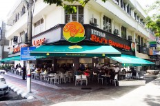 Viral video lands Raj's Banana Leaf restaurant in the soup