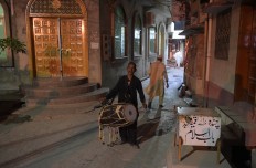 The beat is fading for Pakistan's Ramadan drummers
