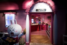 Get in LINE: Theme park devoted to messaging app opens in Bangkok