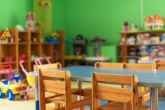 A Montessori classroom is ideally well-organized and uncluttered so that children can feel focused and calm. It is also arranged to suit group activities.