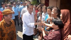Jokowi visits residents during Idul Fitri in Surakarta 