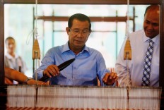 Cambodia's Hun Sen derides 'democracy' in fiery speech