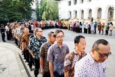 Only civil servants must comply with Iftar ban: Minister