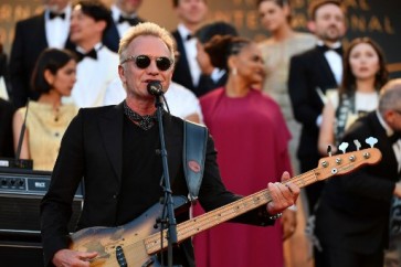Sting lashes out at 'coward' leaders over migrants' fate