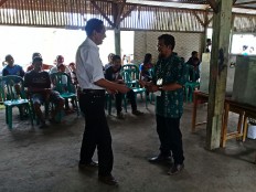 East Manggarai voters cast ballots for regent, governor