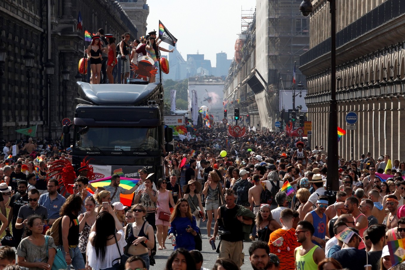 Tens of thousands attend Paris Gay Pride march Lifestyle The
