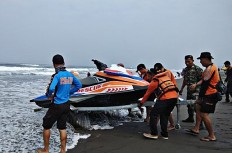 Two people remain missing in Parangtritis, SAR team dispatches jet ski