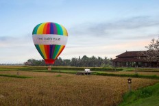 Bali hotel offers hot air balloon rides
