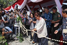 World's first laminated bamboo vessel gives fishermen stronger, more affordable option