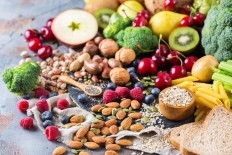 A good target for those wanting to reap health gains would be to eat 25g to 29g of dietary fiber a day, the analysis found.