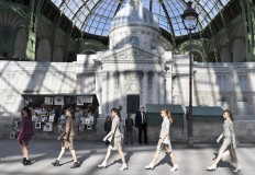 Lagerfeld reaches for immortality with Chanel Paris show