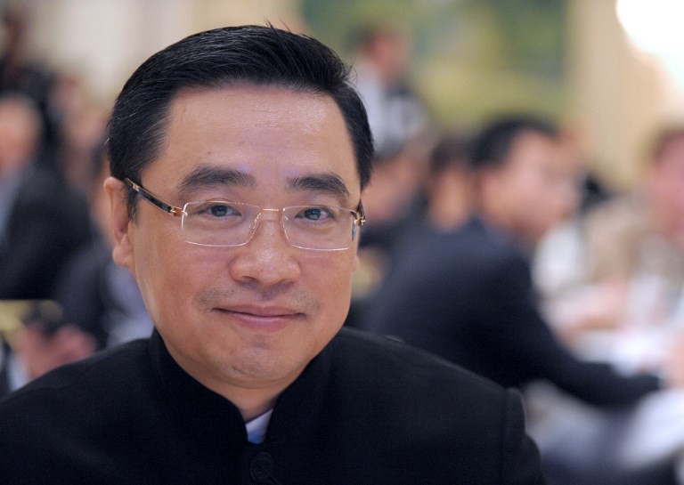 Chinese tycoon dies in freak holiday fall in France