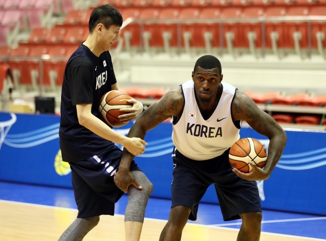 Korean basketball deals player