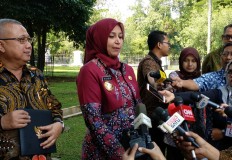 Regents ask Jokowi to lift moratorium on recruiting civil servants