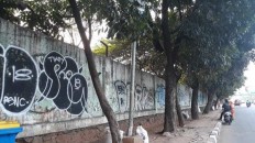 Bekasi soccer stadium full of graffiti a month before Asian Games 