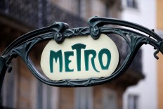 After 118 years, Paris to bid 'au revoir' to its Metro tickets