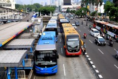 Transjakarta sees surge in passengers after launch of expanded odd-even policy