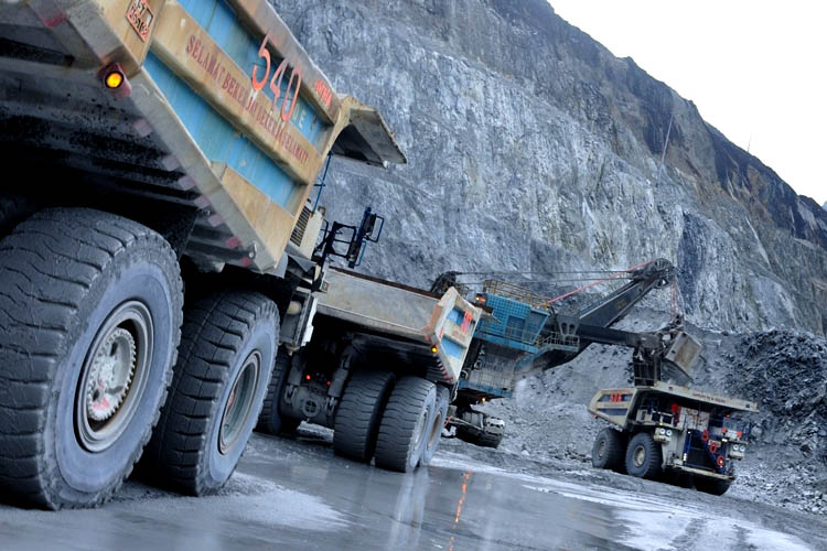 Jokowi Visits Freeport Hails Southeast Asia S First 5g Mining