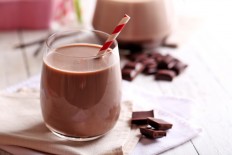 Chocolate milk better for post-workout recovery, researchers say