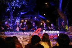 American 'kroncong' troupe mesmerizes Surakarta audience