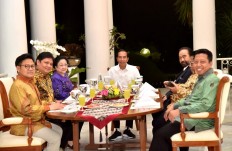 KPK, postelection lobbies delay Jokowi's reshuffle plan