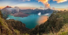 141 hectares of savanna ablaze on Mount Rinjani 