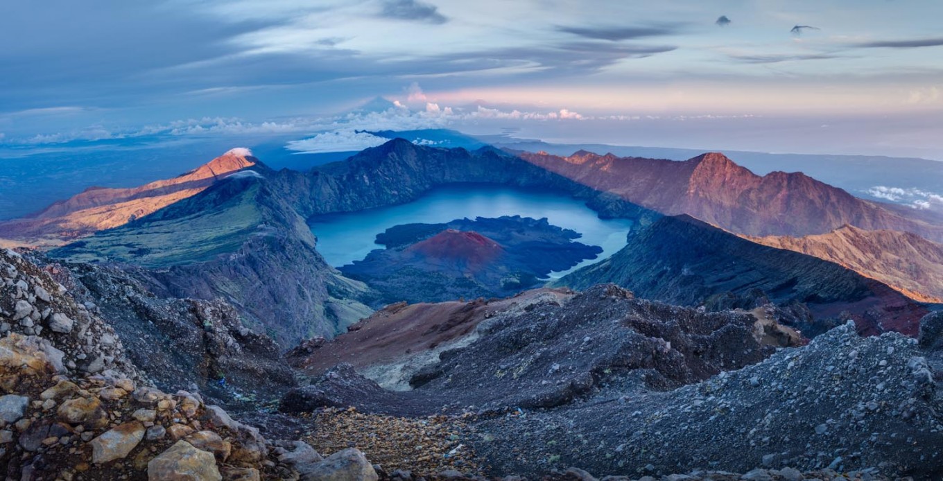 More than 1,000 hikers evacuated from Mt. Rinjani - National - The Jakarta Post