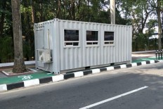 Asian Games ticket booths block sidewalks, bicycle lanes