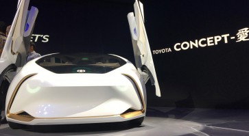 What&rsquo;s on GIIAS 2018: Nostalgia with Suzuki Jimny to cars with AI