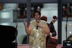 Aretha Franklin's home up for sale for $800,000