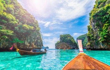 Thai tourism boom spurs U.S. hotel firm to export New York cool