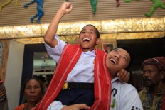 Boy from NTT to boost athletes’ spirit after climbing flag pole