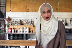 Making the birthday cake for her first child awakened Dona’s passion for baking. 