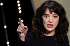  Asia Argento accuses US director Rob Cohen of sex abuse 