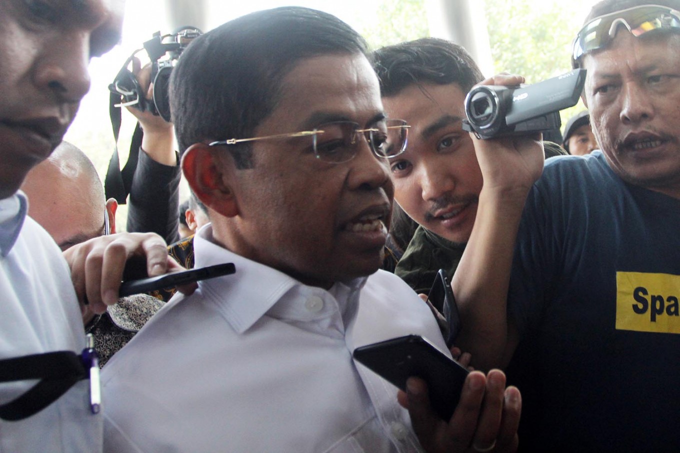 BREAKING: Social affairs minister resigns over graft charge
