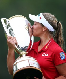 Henderson delivers historic win at LPGA Canadian Open