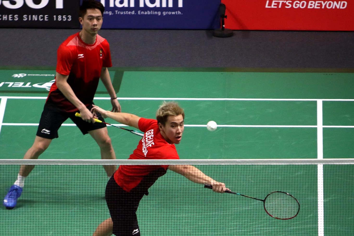 Tactical Tips to Improve Your Badminton Double Game (For Social Players