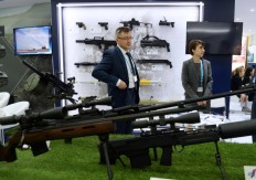 Pentagon official cautions India over buying Russian arms