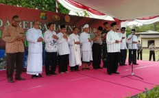 Police, military, interfaith leaders pray for Lombok