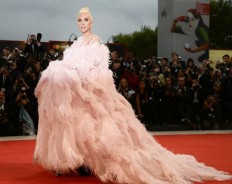 Thunderstorm halts Lady's Gaga's movie debut 