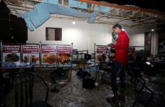 Car bomb attack strikes local government office in Mogadishu: Police