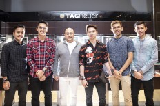 Asian Games: Indonesia men’s badminton medalists receive TAG Heuer watches