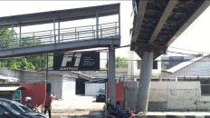 30 footbridges in Jakarta in poor condition: Pedestrian Coalition