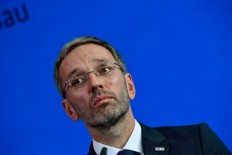 Probe starts into Austria intelligence scandal  