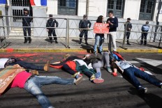 Israel retaliates after Paraguay says embassy to leave Jerusalem