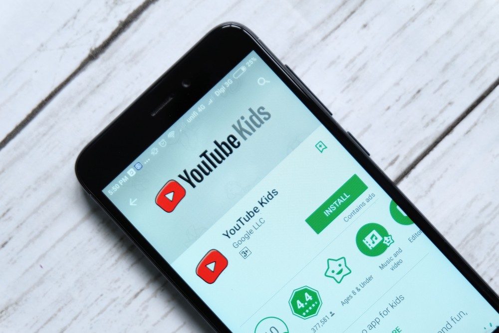 Aplikasi YouTube Kids | Sumber: Shutterstock