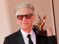 Monsters of film: Del Toro hands David Cronenberg lifetime award