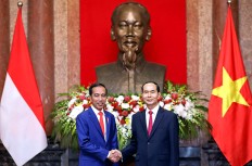 Indonesia targets $10b trade with Vietnam by 2020: Jokowi