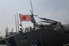 Japanese warships open doors to visitors in North Jakarta port