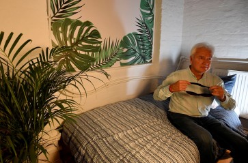Tired Londoners rent sleep pods for some zzz's